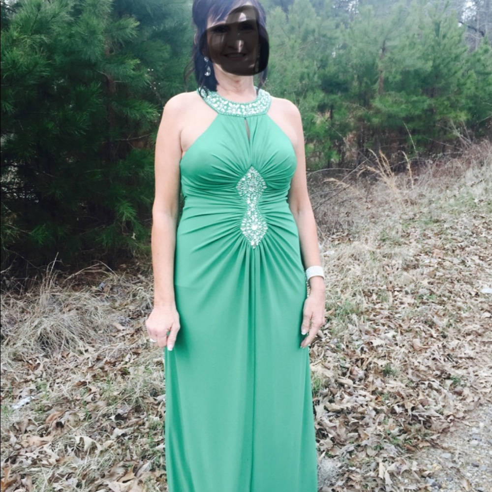 Long Formal - Picture 4 of 7